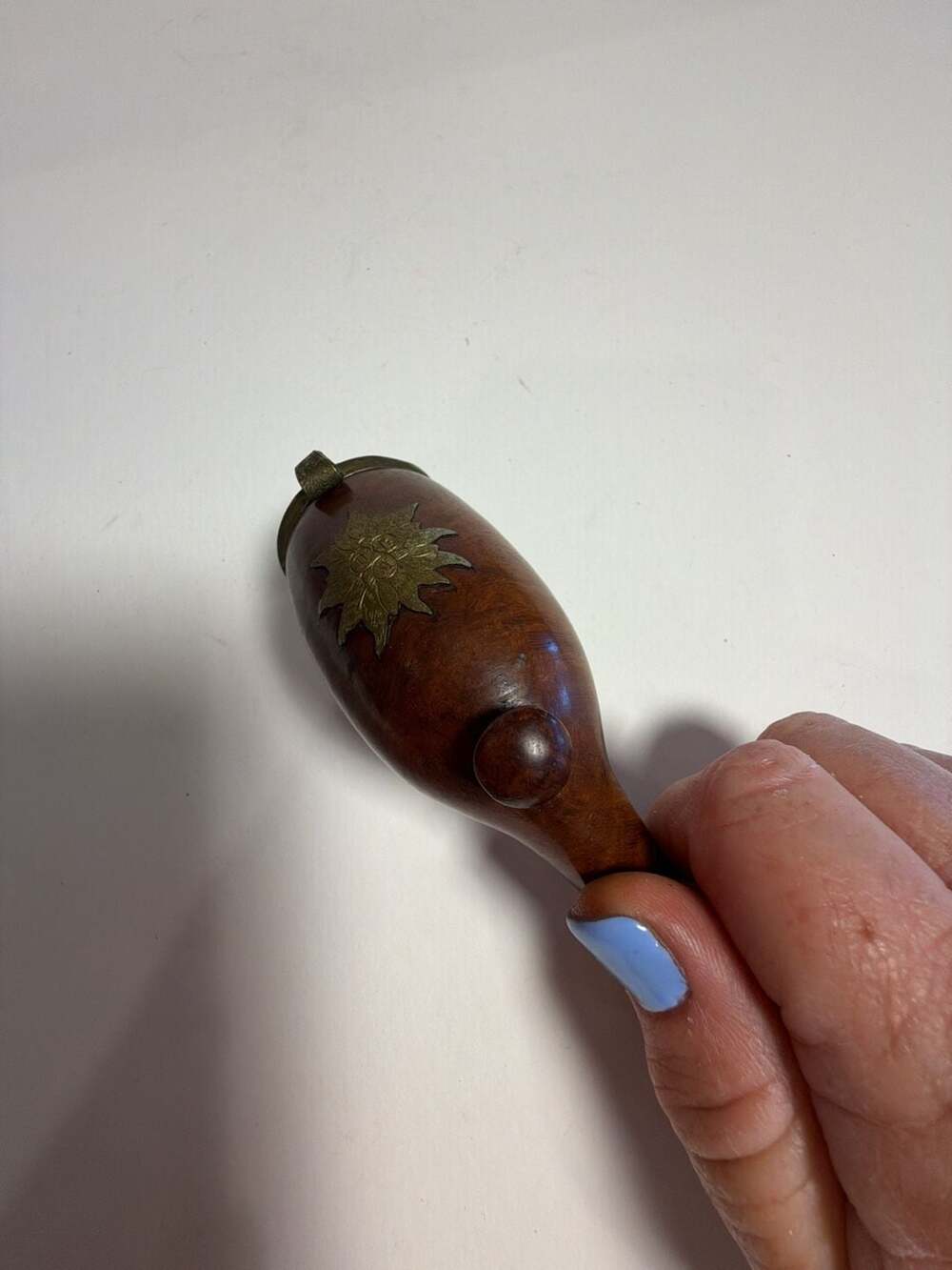 Vintage Hand-Carved Swiss Tobacco Pipe with Edelweiss Brass Inlay